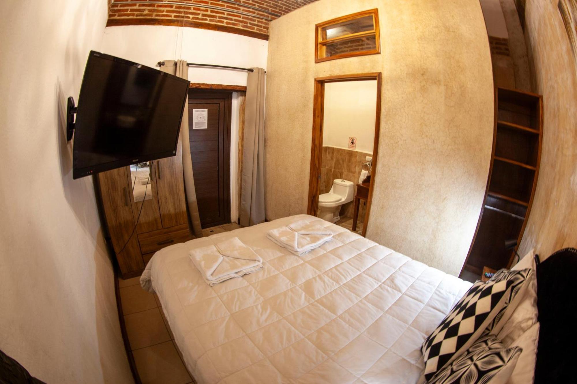 Hot Chipilin Hostel Antigua Luaran gambar